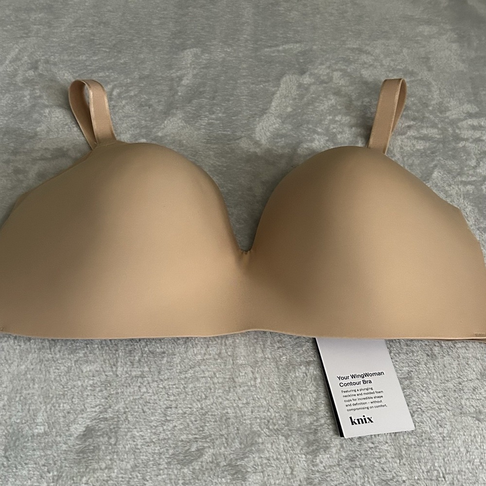 Knix WingWoman Contour Bra 40DD Warm Sand Wireless Molded EVBRA104N40DD